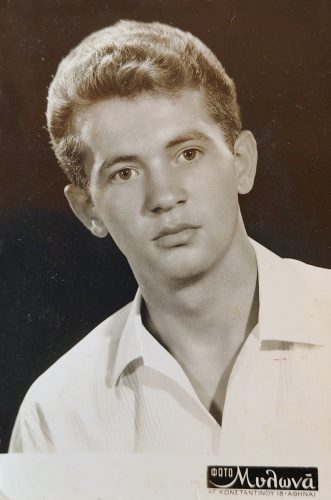 Θεοχάρης Ζούμπος