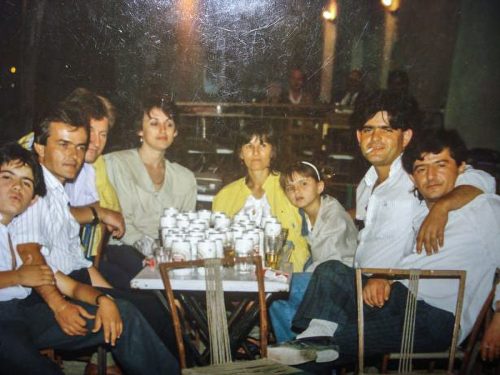 Χρήστος Γ. Μπαφατάκης - Λάμπρος Μαζαράκος - Νίκος & Δήμητρα Μαλτέζου - Φρειδερίκη, Βούλα & Γιώργος Μπαφατάκης - Φάνης Μαζαράκος (μπαρμπα-Φάνης)