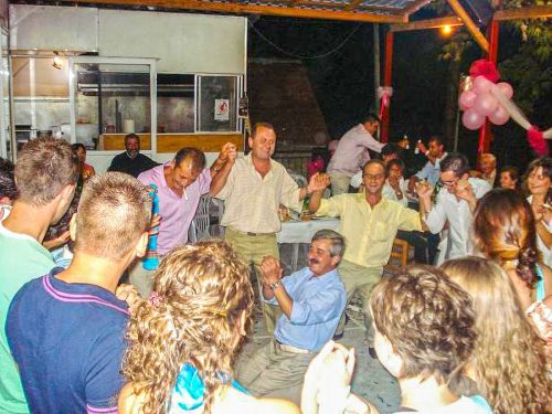 Γλέντι Βάπτισης στου Γιώργου Μπαφατάκη